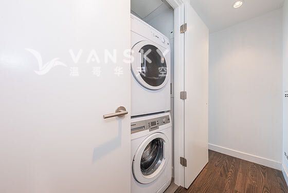 260730002303_laundry room.jpg